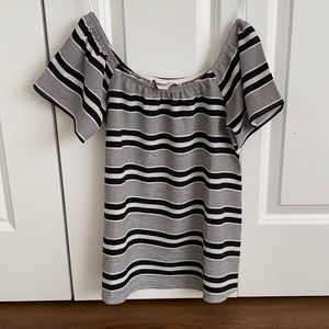 Dry Goods cold shoulder top